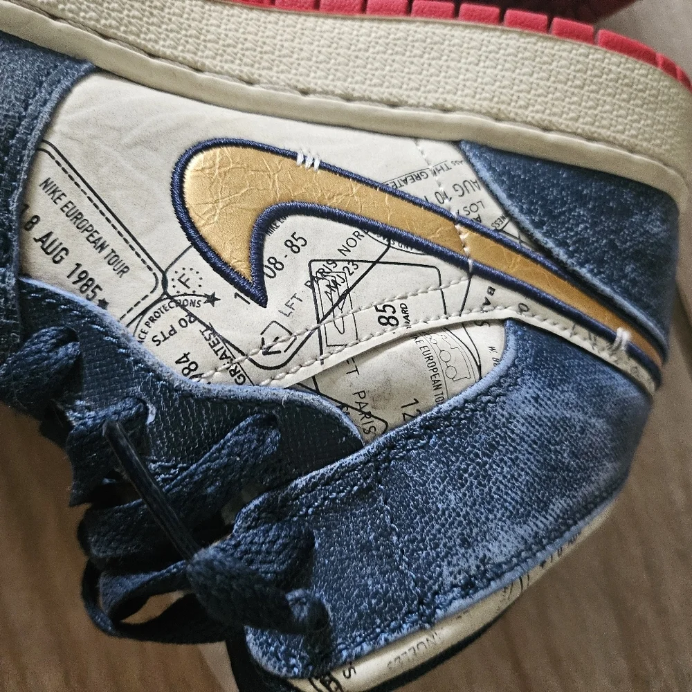 Jordan 1 Kids Mid SE Take Flight Gold Swoosh  Sneaker 4.5Y - Picture 11 of 15